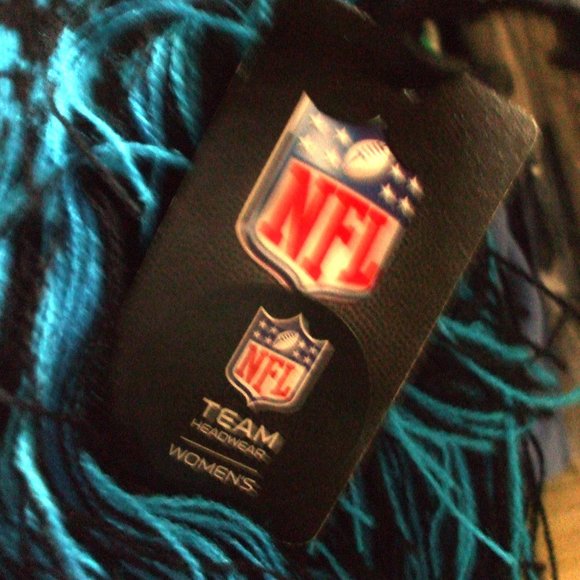 Scarf - Picture 3 of 4